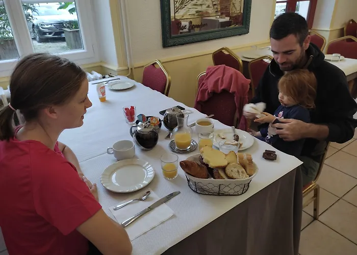 Hotel Des Voyageurs 2*