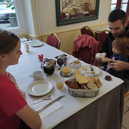 Hotel Des Voyageurs 2*