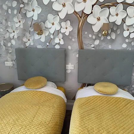 Des Voyageurs Hotell 2*
